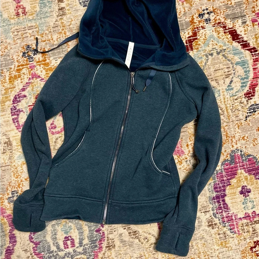 Lululemon Lined Scuba Zip Up Hoodie - Picture 6 of 6